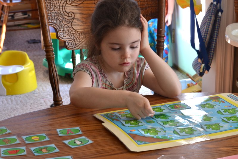 File Folder games are so much fun for this age!! They are easy to find and easy to make. 
