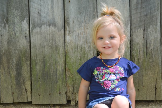 amber teething necklace